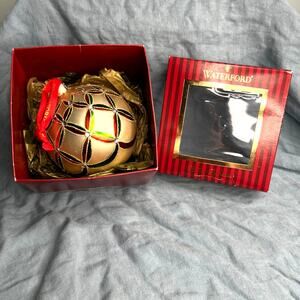 Waterford Holiday Heirlooms Wedge Ball Christmas Ornament 153744 Boxed 4 Inches